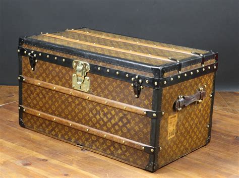 baule antico louis vuitton|Baule antico Louis Vuitton .